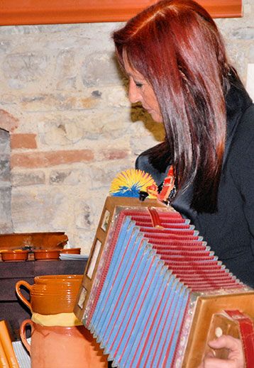 Marilù accompagne le dîner avec lucanetto